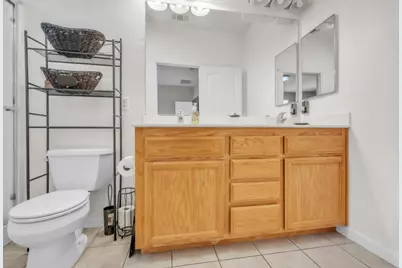 4040 Vittoria Lane, Sacramento, CA 95834 - Photo 18