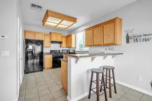 4040 Vittoria Ln, Sacramento, CA 95834 - Photo 8