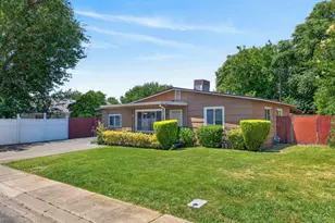 880 Elder Dr, West Sacramento, CA 95605 - Photo 1