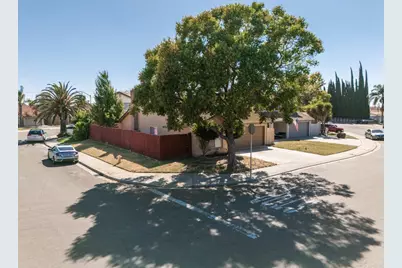 3320 Waynesboro Court, Ceres, CA 95307 - Photo 2
