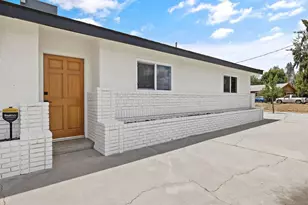 6125 E Mount Whitney, Laton, CA 93242 - Photo 4