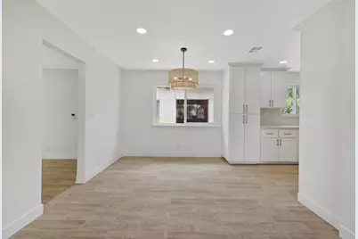 6125 E Mount Whitney, Laton, CA 93242 - Photo 10