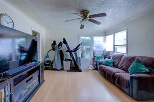 528 N 4th St, Patterson, CA 95363 - Photo 4