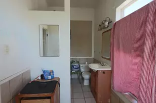 8 W Willow St, Stockton, CA 95202 - Photo 14