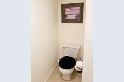 8523 Daimler Way, Sacramento, CA 95828 - Photo 12