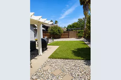 8523 Daimler Way, Sacramento, CA 95828 - Photo 24