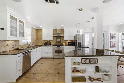2581 Maryal Drive, Sacramento, CA 95821 - Photo 18