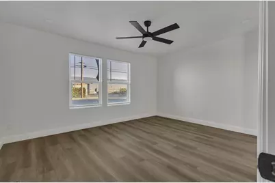 1209 E Pine Street, Lodi, CA 95240 - Photo 52