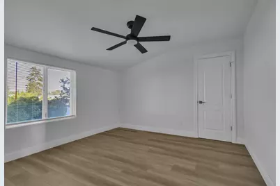 1209 E Pine Street, Lodi, CA 95240 - Photo 20