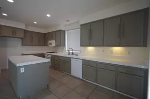 2780 Rogue River Cir, West Sacramento, CA 95691 - Photo 12