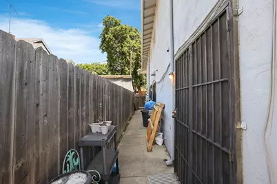 24 E Vine Street, Stockton, CA 95202 - Photo 24