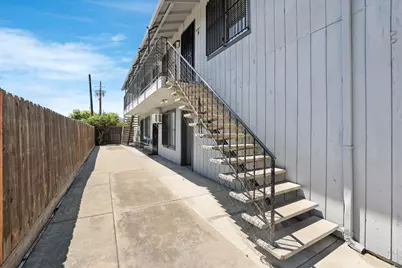 24 E Vine Street, Stockton, CA 95202 - Photo 2