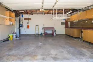 8201 Lake Forest Dr, Sacramento, CA 95826 - Photo 38