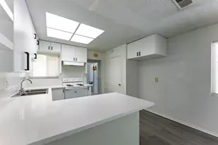 72 Lochmoor Cir, Sacramento, CA 95823 - Photo 20