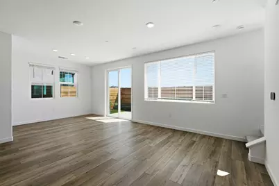 34 Solvang Court, Elk Grove, CA 95758 - Photo 4