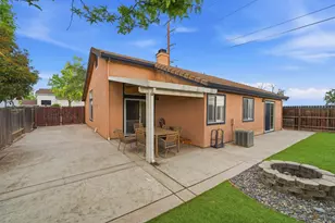 592 Charlemagne Ln, Tracy, CA 95376 - Photo 14