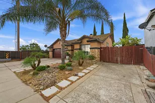 592 Charlemagne Ln, Tracy, CA 95376 - Photo 1