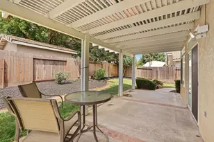 1049 Zumstein Dr, Ripon, CA 95366 - Photo 36