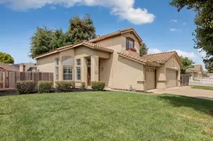 1049 Zumstein Dr, Ripon, CA 95366 - Photo 2