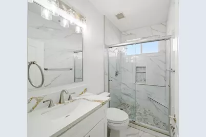 9487 Winding River Way, Elk Grove, CA 95624 - Photo 32