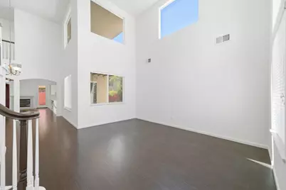 9487 Winding River Way, Elk Grove, CA 95624 - Photo 8
