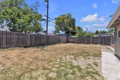 4941 Alcott Drive, Sacramento, CA 95820 - Photo 32