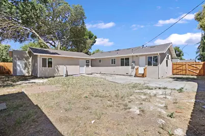2346 E Hackberry Street Califo, Stockton, CA 95205 - Photo 16
