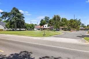 1300 N Berkeley Ave, Turlock, CA 95380 - Photo 6