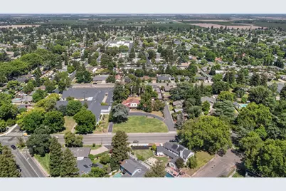1300 N Berkeley Avenue, Turlock, CA 95380 - Photo 64