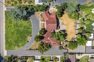1300 N Berkeley Ave, Turlock, CA 95380 - Photo 60