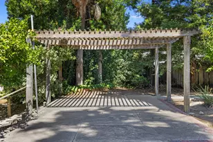 1300 N Berkeley Ave, Turlock, CA 95380 - Photo 52