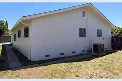 8845 Los Olivas Court, Stockton, CA 95210 - Photo 34