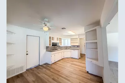 8845 Los Olivas Court, Stockton, CA 95210 - Photo 2