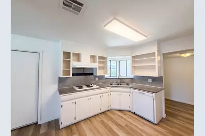 8845 Los Olivas Court, Stockton, CA 95210 - Photo 8