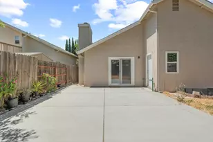 7 Windbrook Ct, Sacramento, CA 95823 - Photo 24