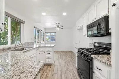 7 Windbrook Court, Sacramento, CA 95823 - Photo 8