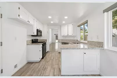 7 Windbrook Court, Sacramento, CA 95823 - Photo 10