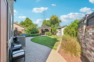 6190 Fieldale Dr, Elk Grove, CA 95758 - Photo 32