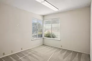8440 Amrita Ct, Sacramento, CA 95828 - Photo 22