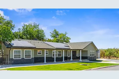 10606 Pioneer Avenue, Oakdale, CA 95361 - Photo 6
