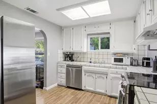 122 Olive Ave, Modesto, CA 95350 - Photo 12