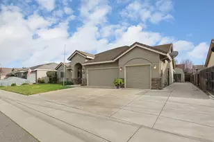 954 Stampede Trail, Galt, CA 95632 - Photo 4