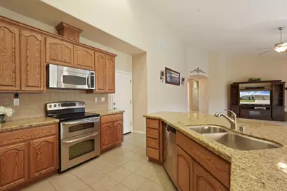 954 Stampede Trail, Galt, CA 95632 - Photo 10