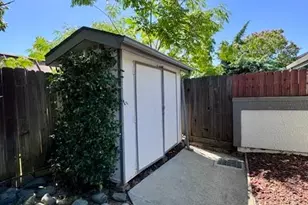 1205 Saddle Ct, Auburn, CA 95603 - Photo 6