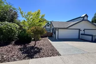 1205 Saddle Ct, Auburn, CA 95603 - Photo 2