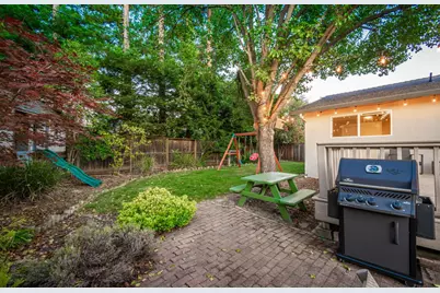 8377 Seeno Avenue, Granite Bay, CA 95746 - Photo 40