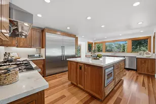 7905 Brook Ct, Granite Bay, CA 95746 - Photo 10