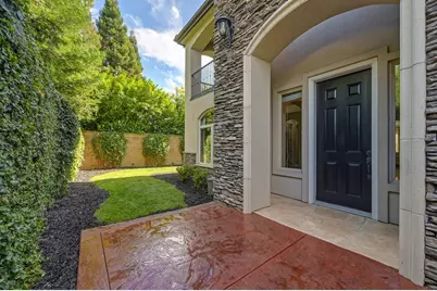 741 Fulton Avenue, Sacramento, CA 95825 - Photo 16