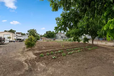 8101 Freeport Boulevard, Sacramento, CA 95832 - Photo 8