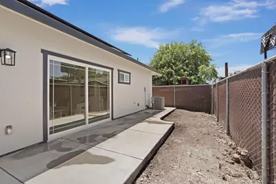 1721 N Golden Gate Avenue, Stockton, CA 95205 - Photo 42